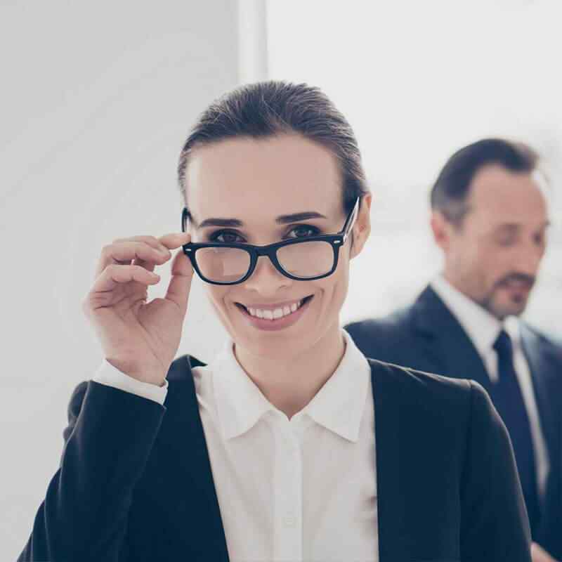 https://maxbright.co.th/wp-content/uploads/2019/04/img-people-07.jpg